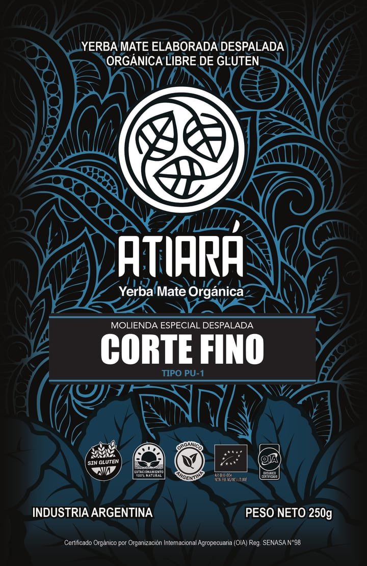 Frente de la etiqueta de Atiará Corte Fino, 250 g: fondo negro con trama botánica azul y el emblema blanco.